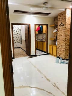 Flat available for rent

1 badroom with attached bath
TV launch
Kitchen
Floor 4
Lift available 
Sq 700
Rent demand 36000

Please contact for more details and other options or visit our