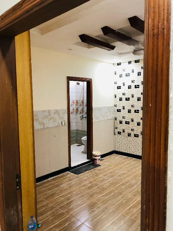 Flat available for rent

1 badroom with attached bath
TV launch
Kitchen
Floor 4
Lift available 
Sq 700
Rent demand 36000

Please contact for more details and other options or visit our 4