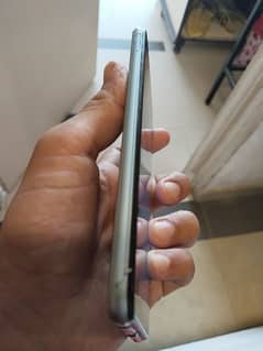 condition 9/10 vivo y12s with box and charger available