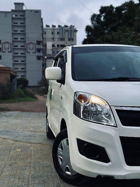 Suzuki Wagon R VXL 2018 White Original 1