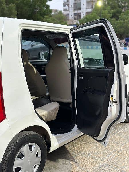 Suzuki Wagon R VXL 2018 White Original 8