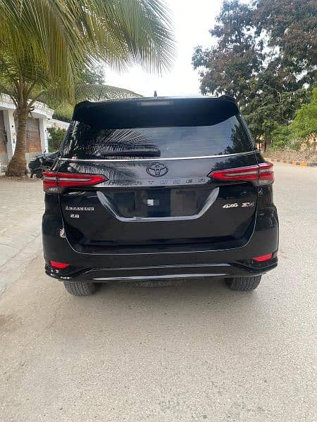 Toyota Fortuner Legender 2023 1