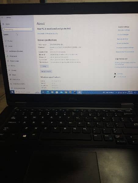 Dell laptop core i5 6th generation with 256gb sad 10/10 mint condition 0