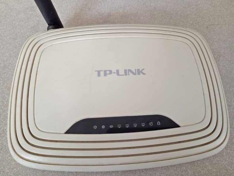 TP-LINK  ROUTER 0