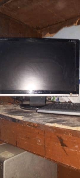 HP computer with Samsung LED ,keyboard, audionic speaker, mouse 1