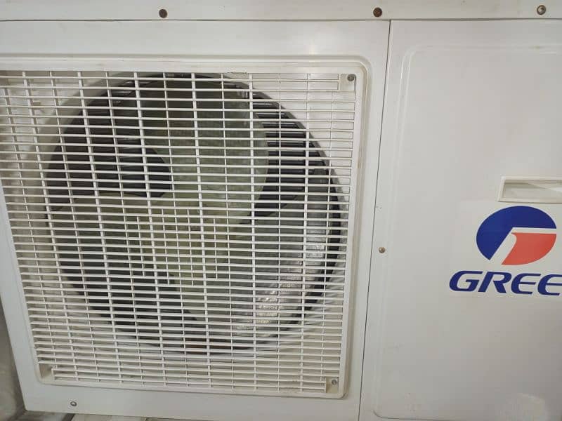 Gree 2 ton floor standing Ac. 2