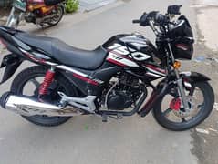 Honda cb150f New bike No Use only 1100km