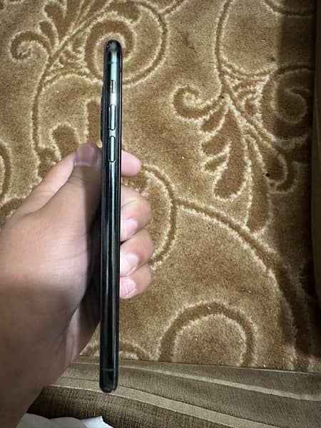 IPhone 11 Pro Max 10/10 condition 256gb green colour  pta approved 1