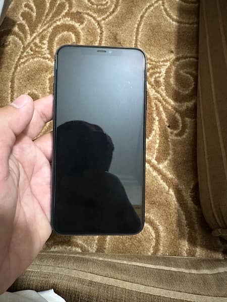 IPhone 11 Pro Max 10/10 condition 256gb green colour  pta approved 3