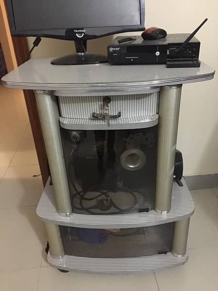 tv trolley in good condition 0
