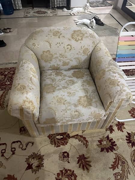 6 Seater Sofa Set Good Condition 2