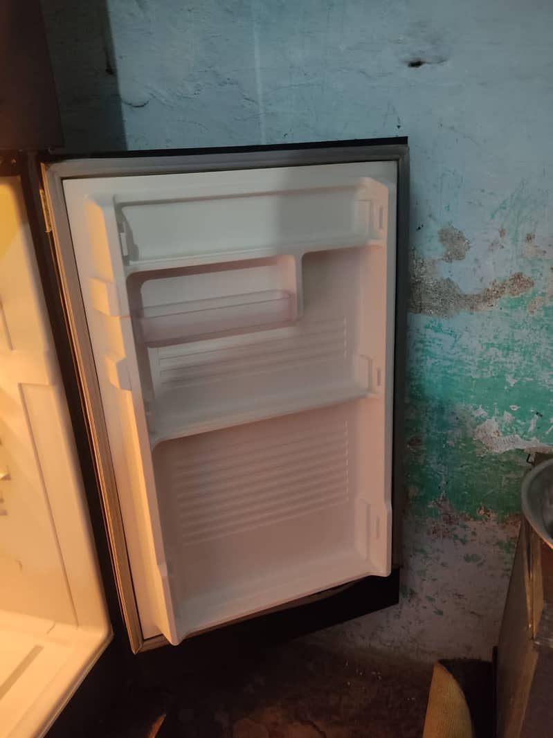 Glass Door medium fridge 1