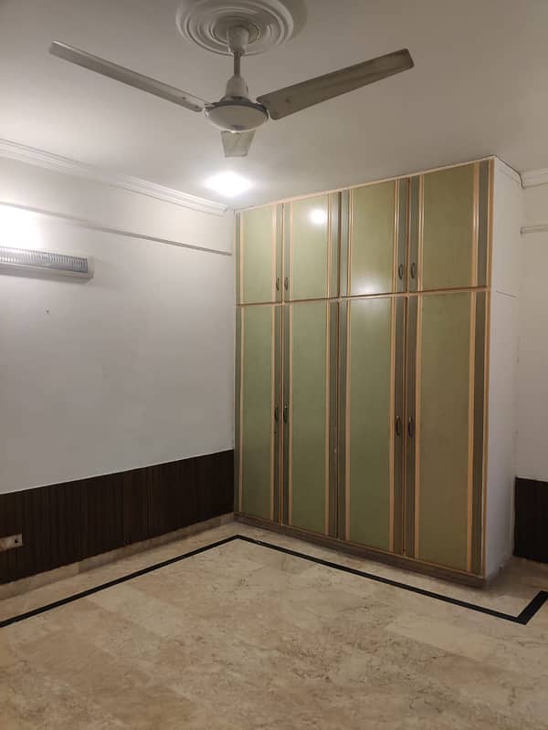 1 Kanal Upper Portion Available For Rent 1