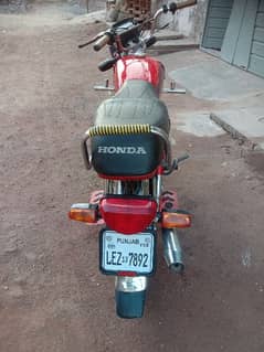 CD70 bike