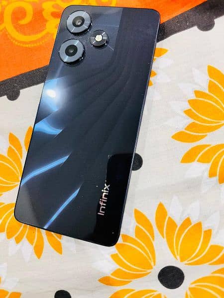 infinix hot 30 play 8/128 gb 1