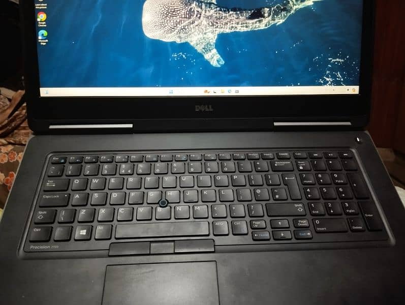 Dell precision 7720 16gb graphics 1