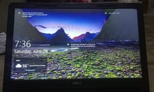 Dell Laptop 17" Like New 6th generation