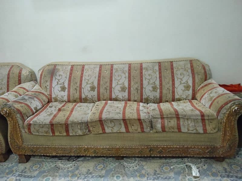5 seater Sofas with Gud Quality slightly used 2