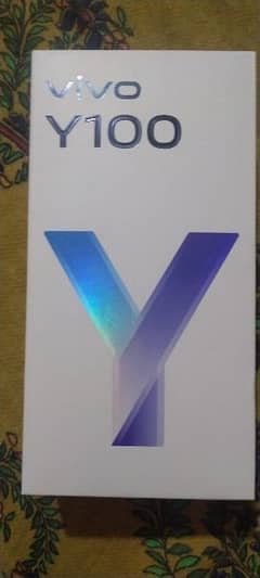 Vivo y100 New original Pta official With box and charge no Damages