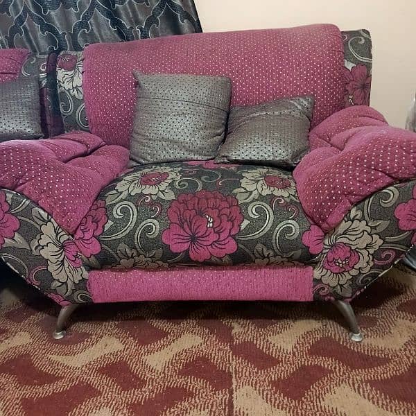 7seater sofa set excellent in condition 2