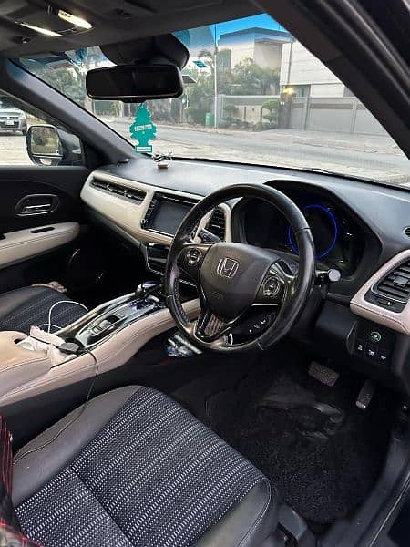 Honda Vezel 2016 1