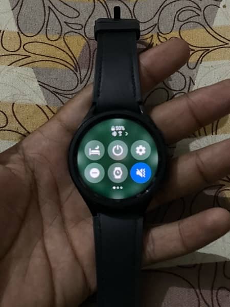galaxy watch 6classice  10/10 only 45k no box just charge and watch 1