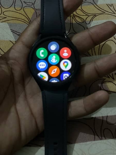 galaxy watch 6classice  10/10 only 45k no box just charge and watch 2