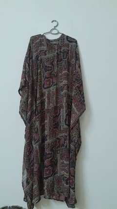 SELLING THIS BEAUTIFUL KAFTAN WHICH I NEVER WORE