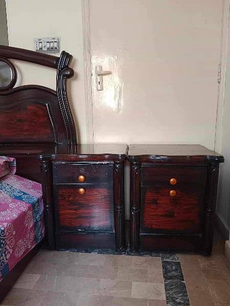 King Size Wooden Bed With 2 Side Tables in 35k. North Nazimabad. 3