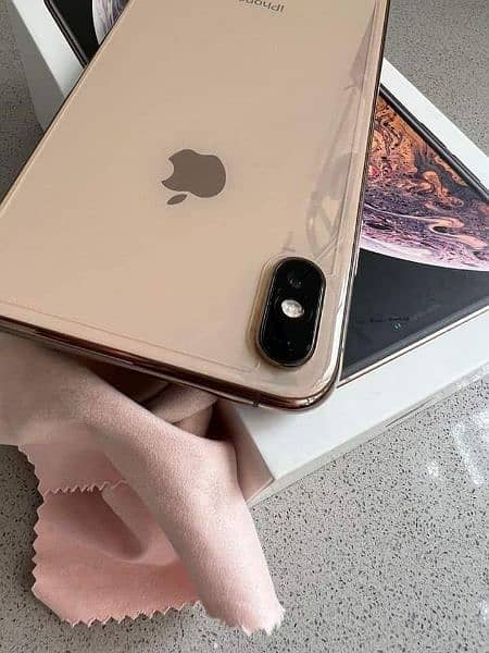 iPhone XS Max 256 GB memory PTA approved 0336.3117. 605 5