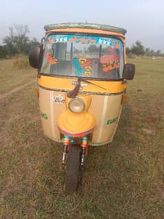 auto CNG rickshaw tezraftar