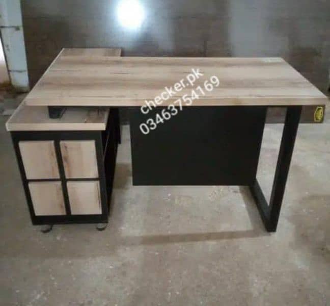 office Executive manager/ceo table , office furniture avl in all types 11