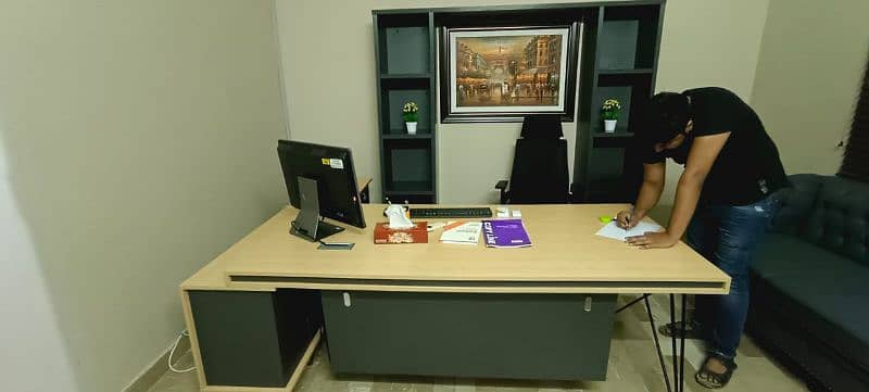 office Executive manager/ceo table , office furniture avl in all types 14