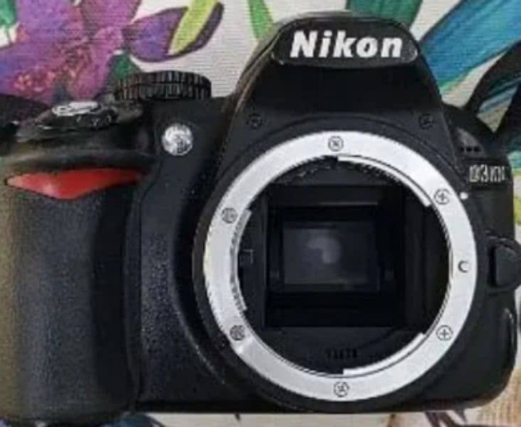 Nikon d3100 0