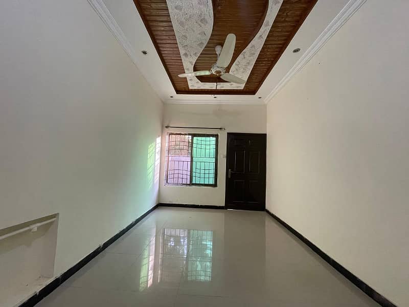 7 Marla Ground portion for rent in G-15 Islamabad 9