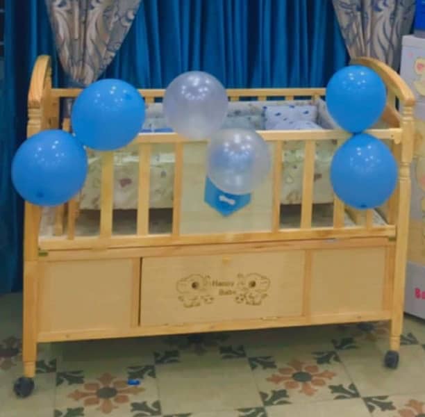 Baby cot with jhula for new born 1