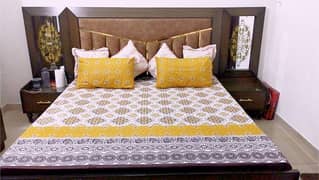 Partex 3-Piece Bedroom Furniture Set -Excellent Condition(Olive Green)