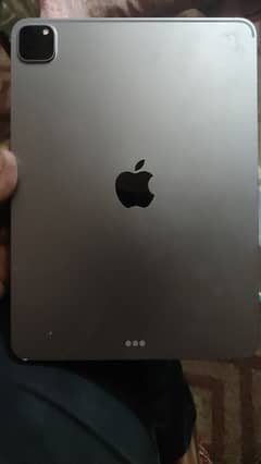 iPad pro M2 128jb with warranty