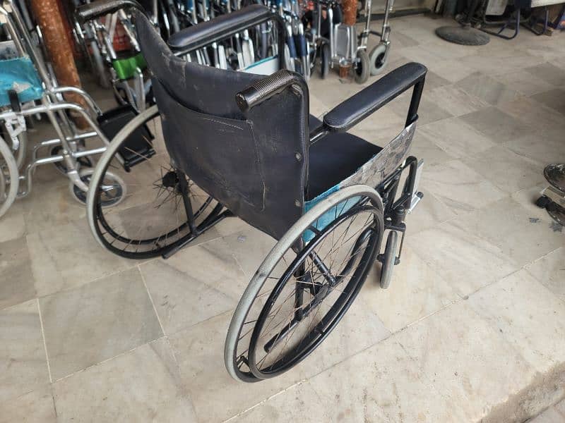 wheelchair used foldable pvc upholestry 8" front&24" rear wheel 3