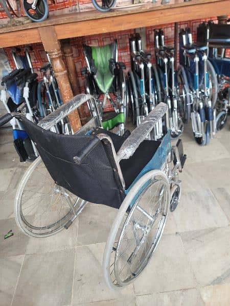 wheelchair used foldable pvc upholestry 8" front&24" rear wheel 4