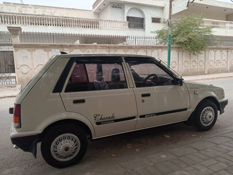 Daihatsu Charade 1986 5