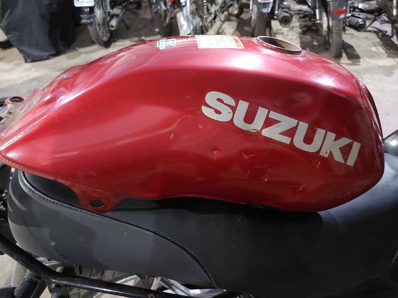 Suzuki 110 bike fuel tank 0