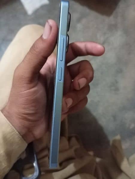 Redmi not 13 8/256 4