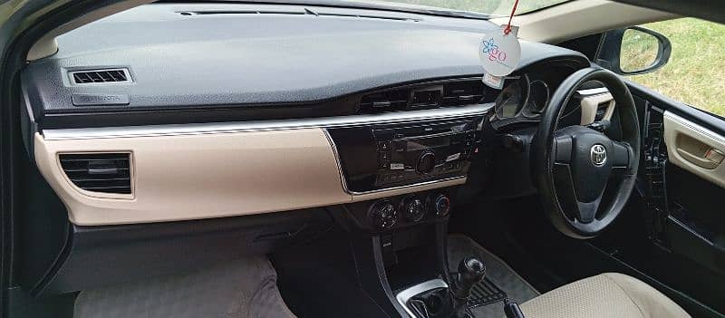 Toyota Corolla GLI 2014 14