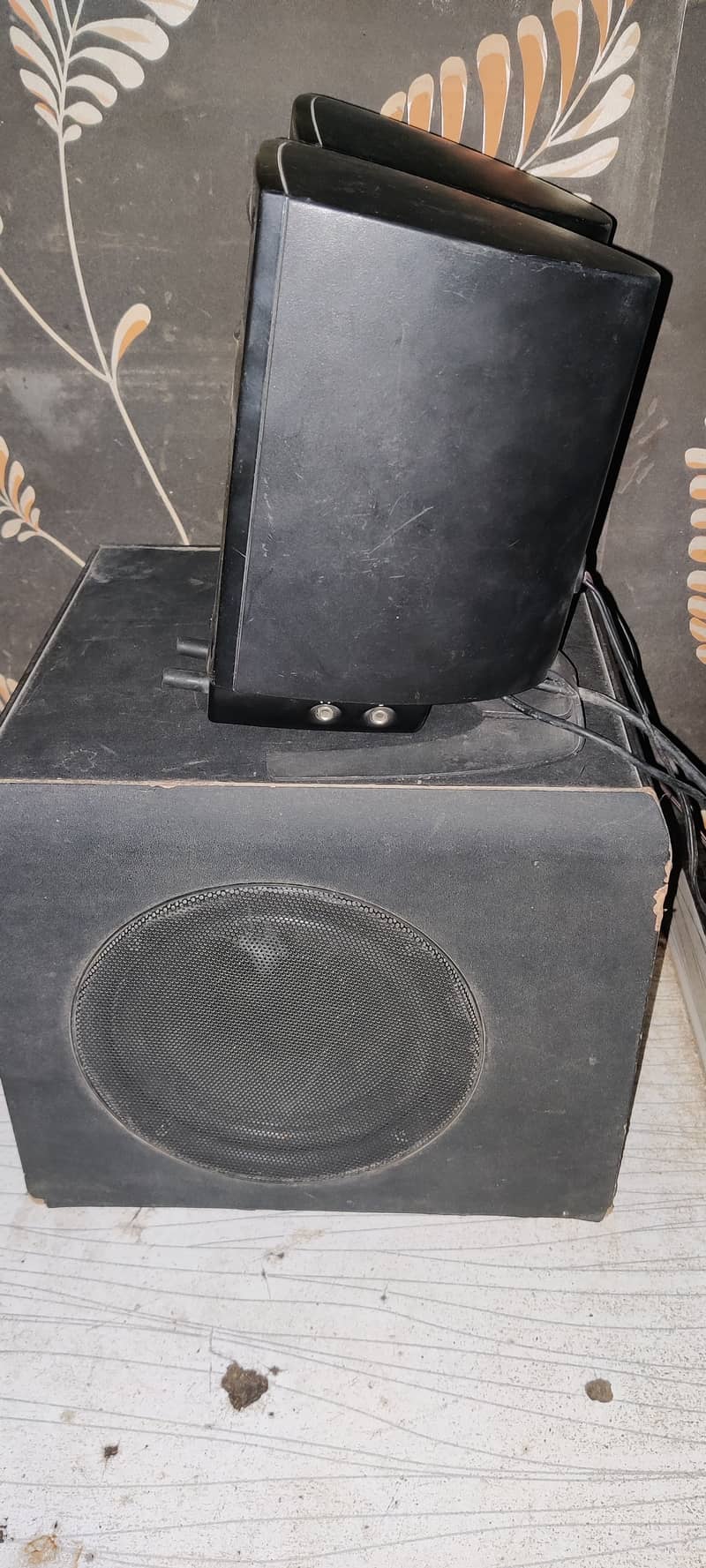 Klipsch ProMedia 2.1 THX Speaker System  Black 2