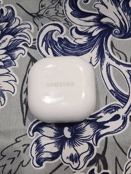 Samsung Galaxy Buds2 1