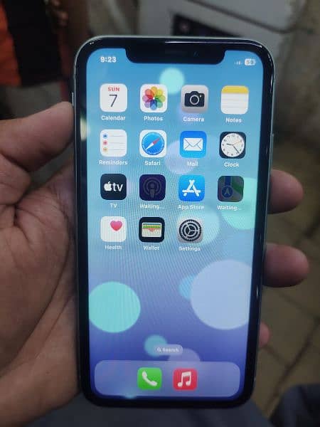I want to sell my iPhone 11 JV 64 4