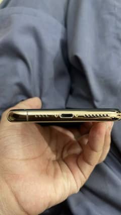 iphone 11 pro max urgent sale