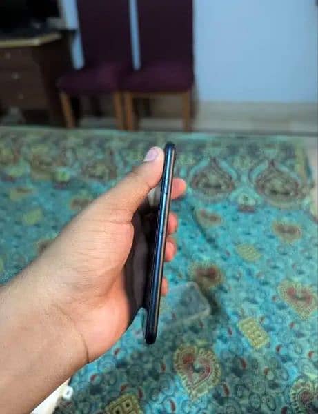 iPhone SE 2020 mobile for sale 2