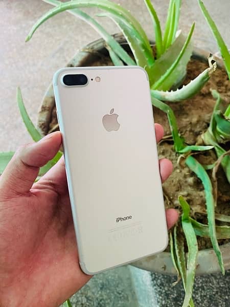 iphone 7+ 128 gb non pta 10/10 1